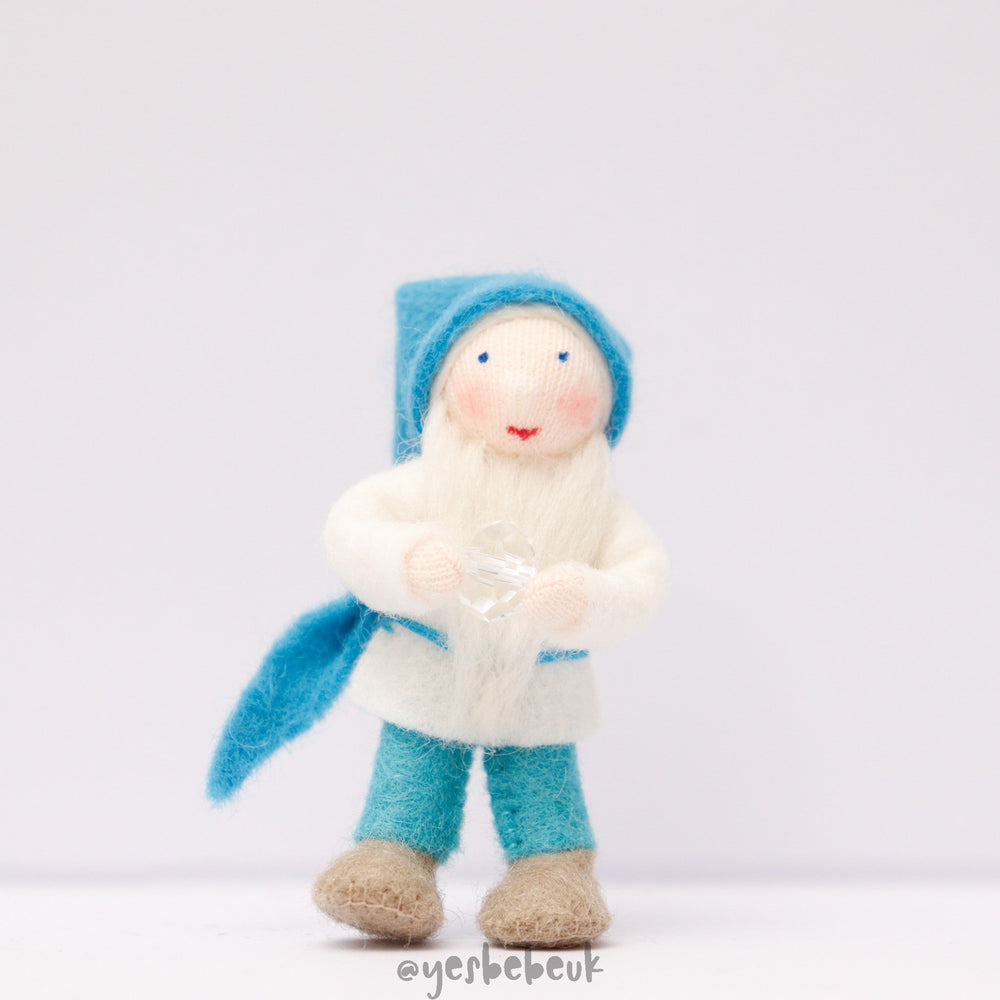 Pocket Dwarf with Crystal Doll