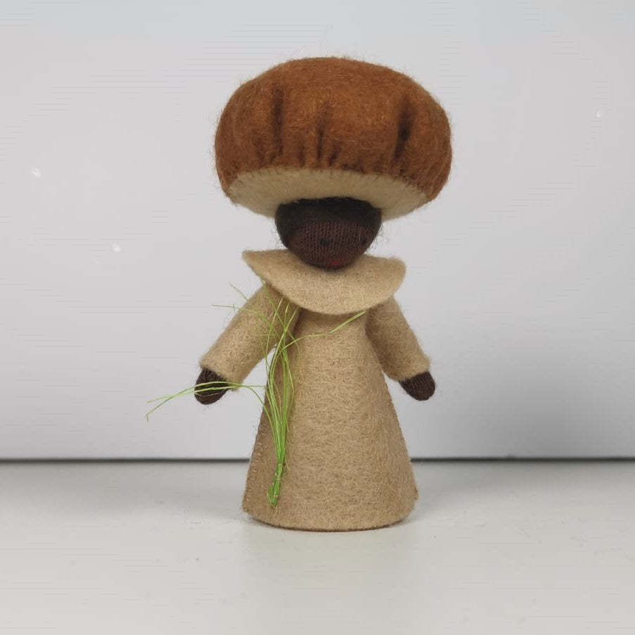 Braun Fungus Doll with Flower on Head - Dark Skin